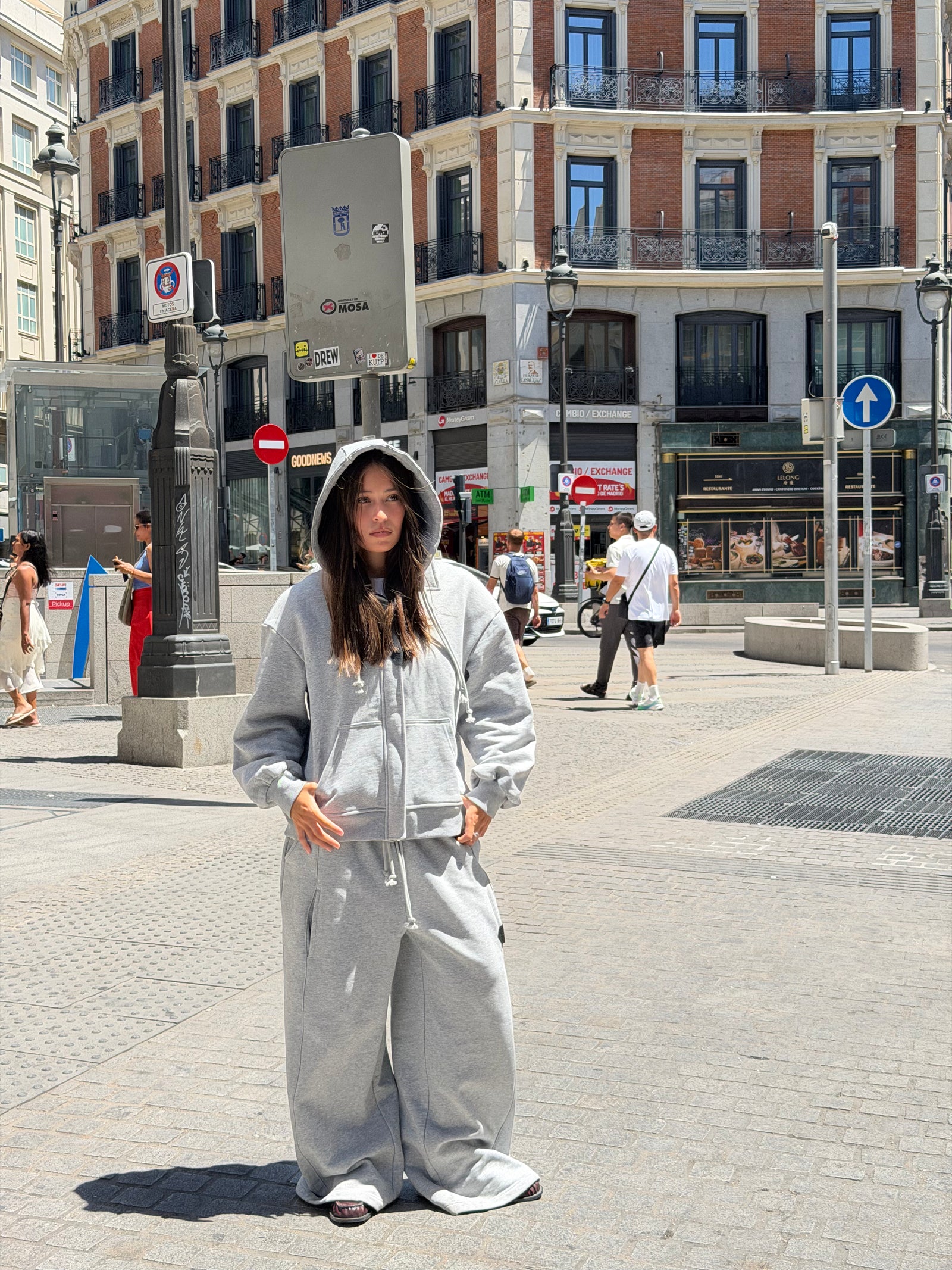 THE SIGNATURE TRACKSUIT