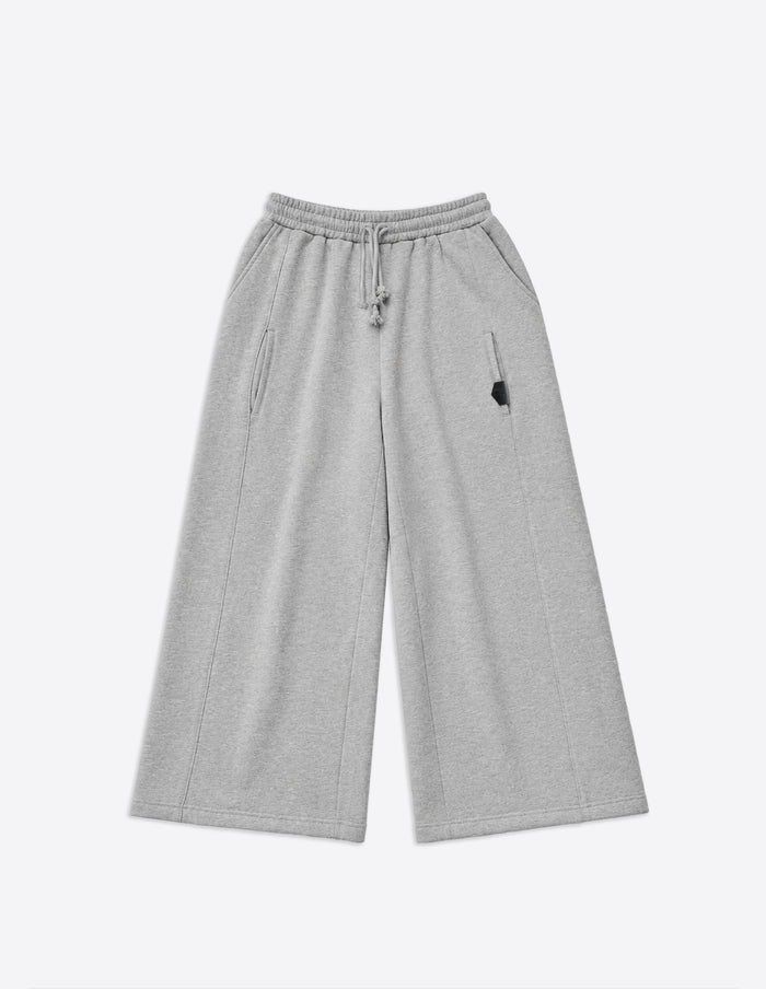 THE SIGNATURE SWEATPANTS